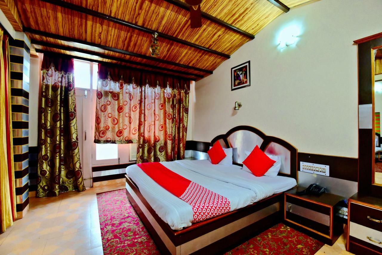 Oyo 26909 Hotel Paras Mandi Exterior foto